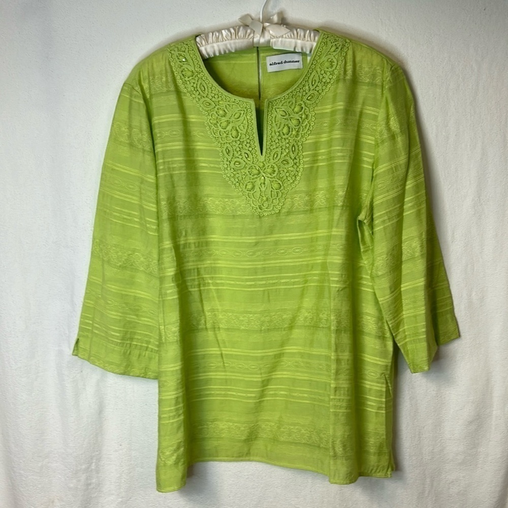 Alfred Dunner Women’s Tunic Plus Size 16 Lime with Beaded Embellishment
